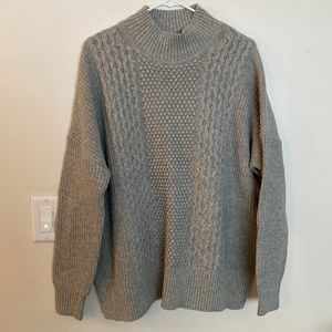 Gap Women’s gray oversized tunic mock neck sweater